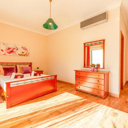 Villa Prime - Com Piscina Aquecivel E Bbq Em